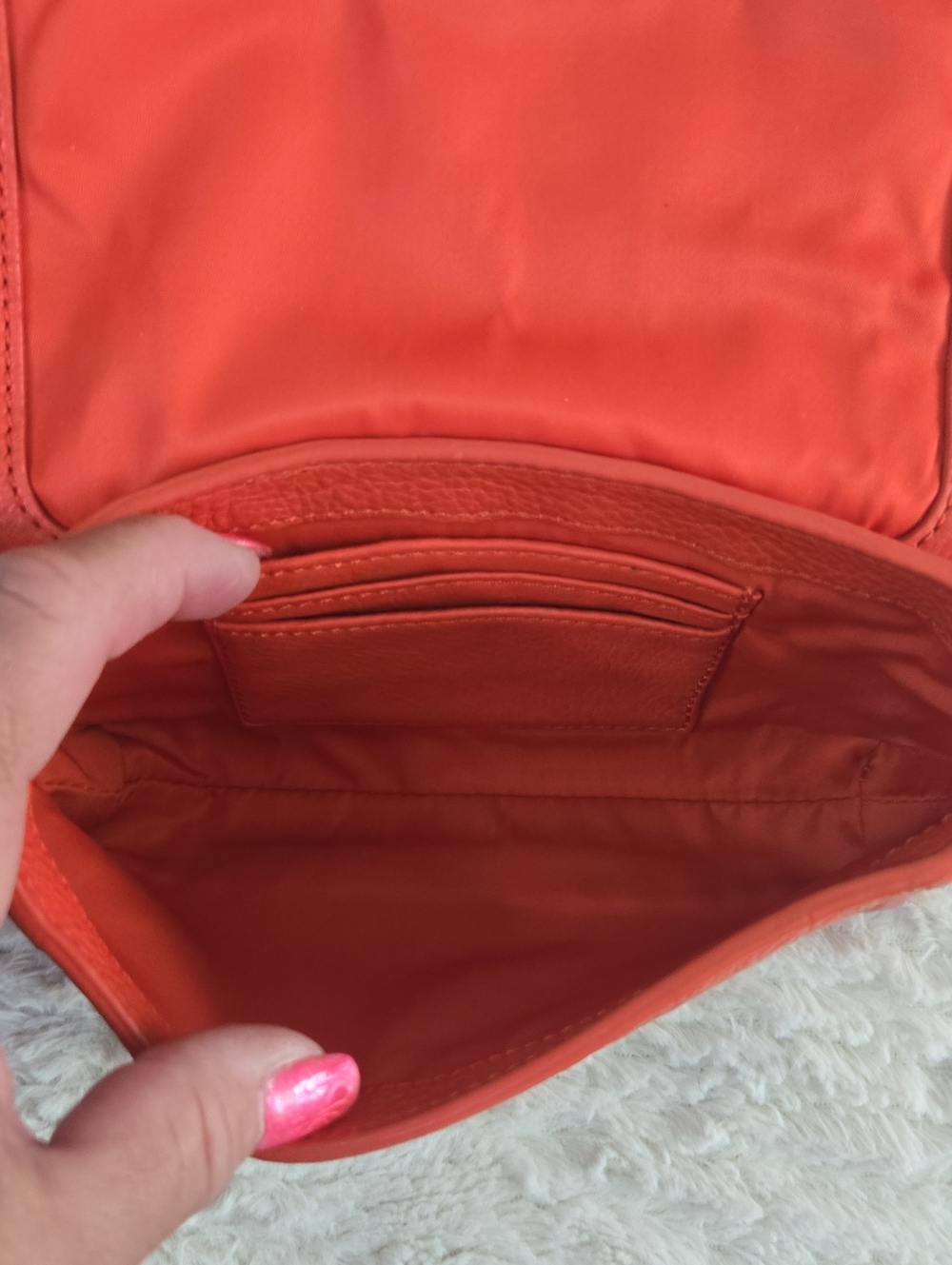 Tory Burch Small Convertible Crossbody Bag in Bright Orange with Gold Chain - Picture 3 of 5